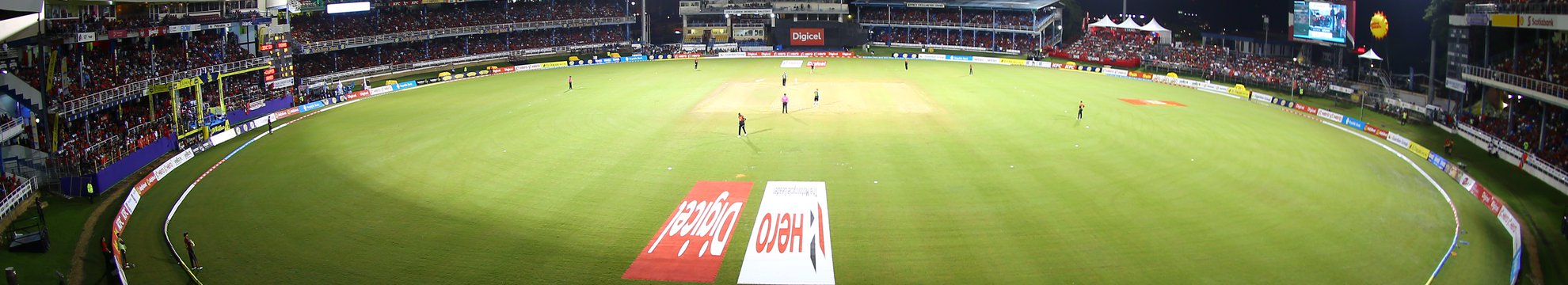 Queen's Park Oval, panorama