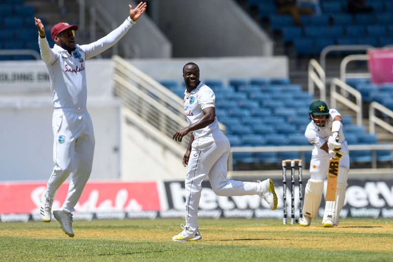 Kemar Roach - 1st Test v Pakistan